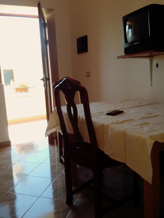 أوريكوم Velaj Apartments المظهر الخارجي الصورة
